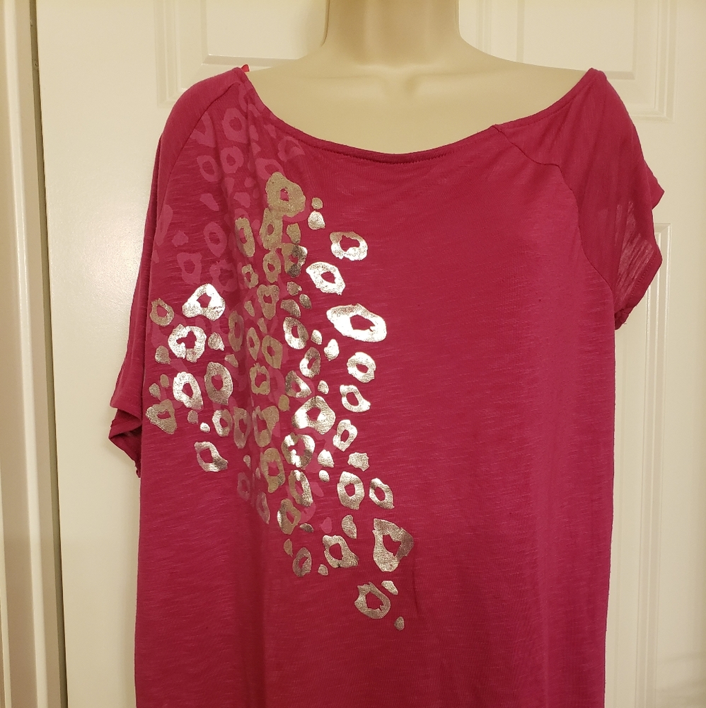 Twist Tees- size 1x